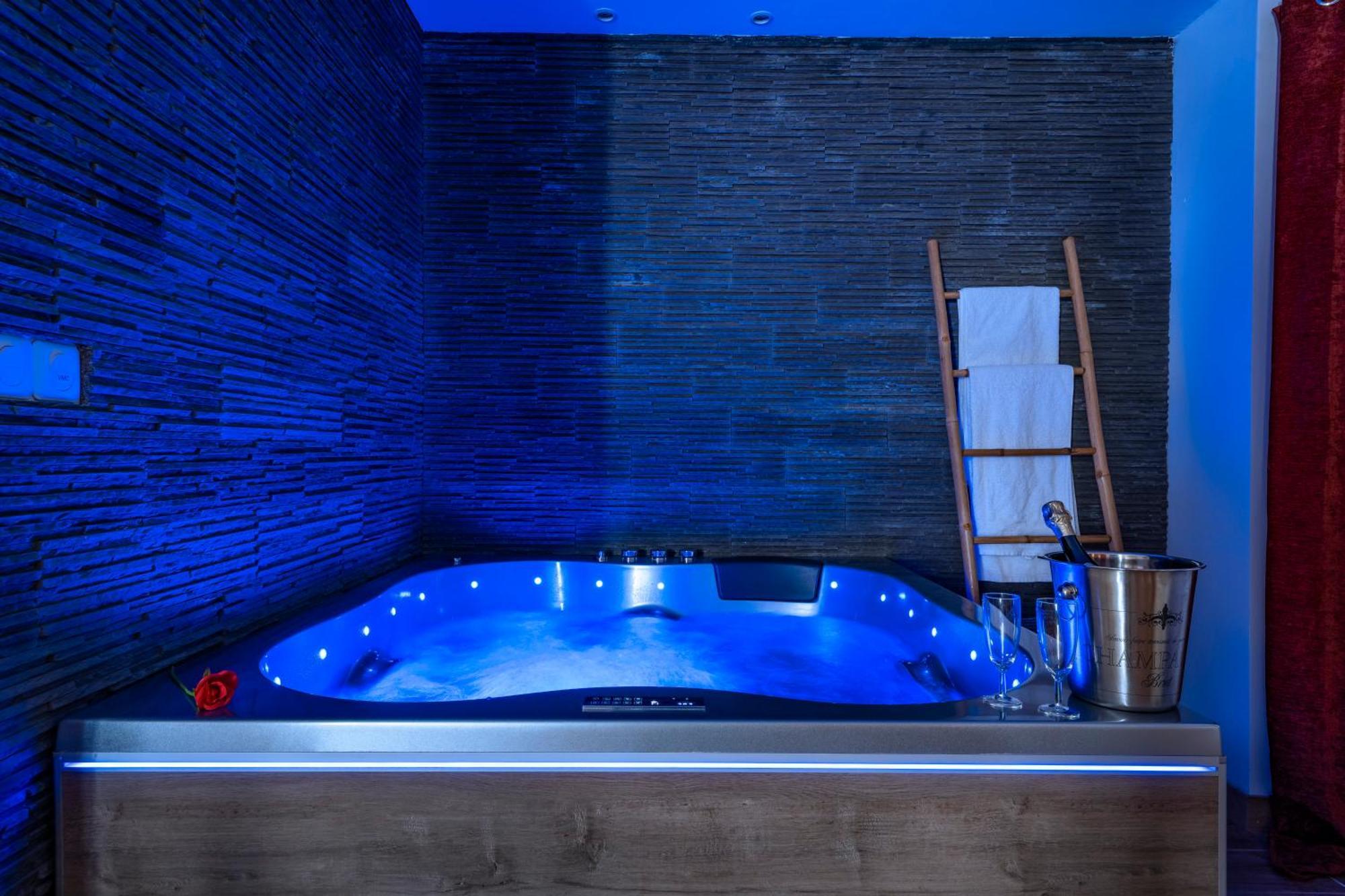 Loft Romantique - Spa Privatif - Spa Noctambulles Hyères Exteriér fotografie