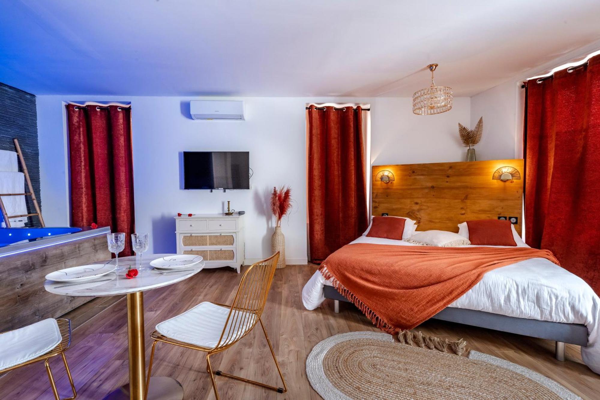 Loft Romantique - Spa Privatif - Spa Noctambulles Hyères Exteriér fotografie