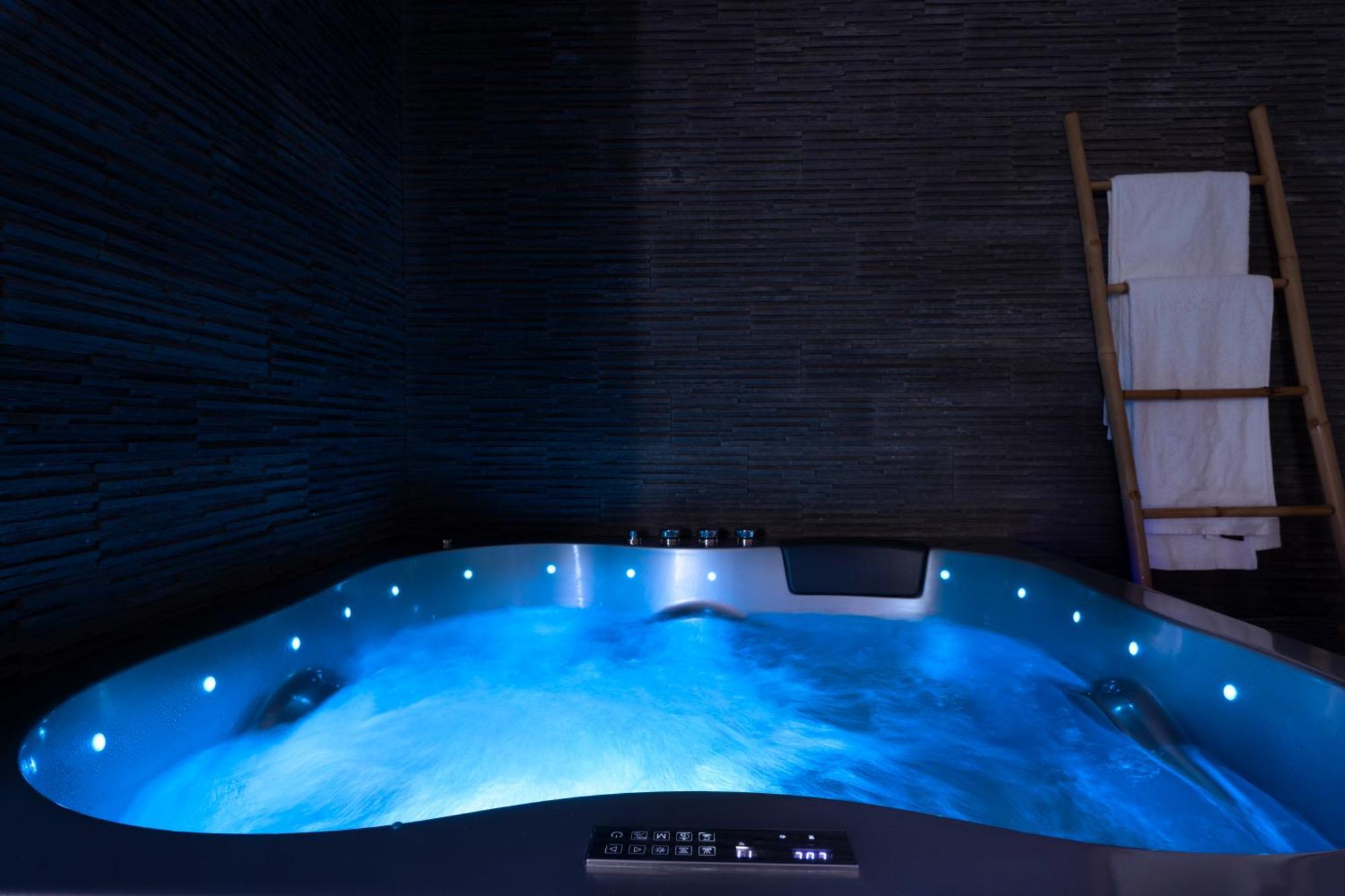 Loft Romantique - Spa Privatif - Spa Noctambulles Hyères Exteriér fotografie